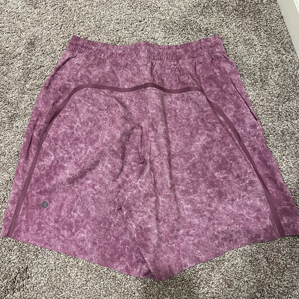 Lululemon Men’s 7” Medium Pace Breaker Linerless Short